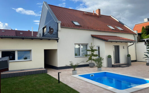 Immodrom, Immobilienmakler Magdeburg - TOP saniertes großes Einfamilienhaus in Hecklingen