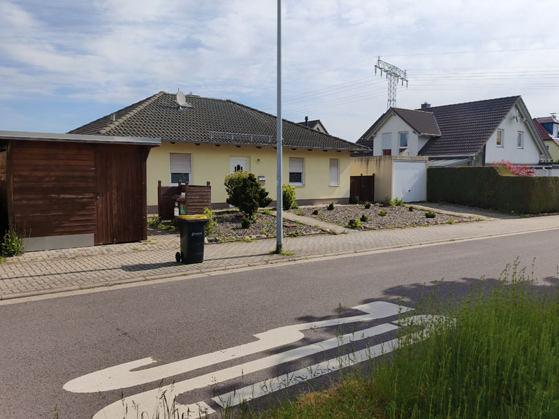 Haus mit Garage, Einfamilienhaus mieten in Magdeburg